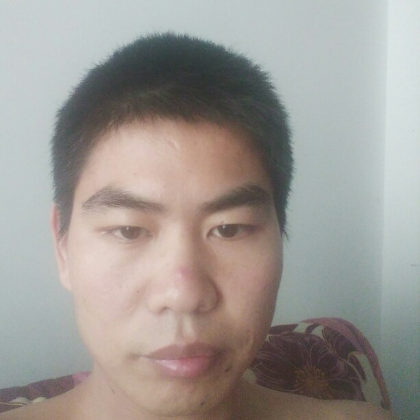 谦让回眸冬日的照片