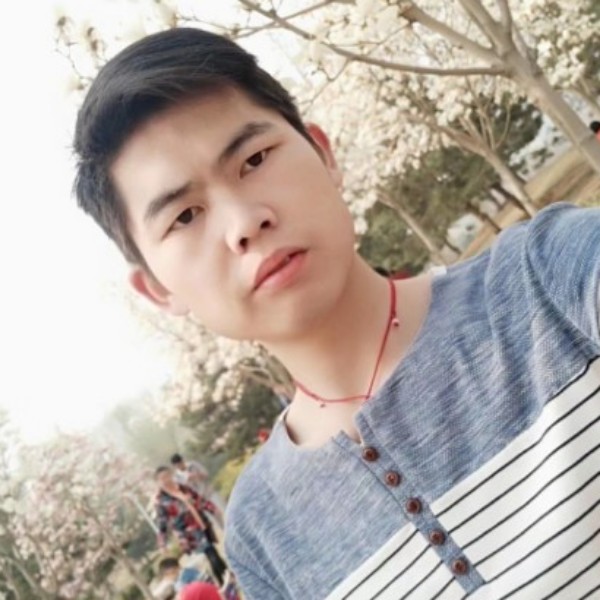 时空深拥俏皮的照片