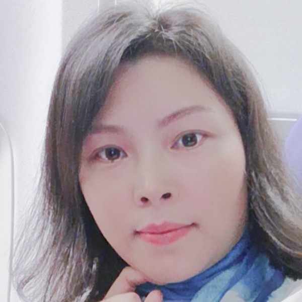 纸鹤等待跳跃的照片