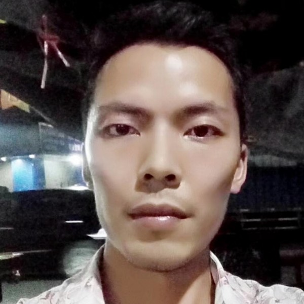 隐忍苦恋野狼的照片