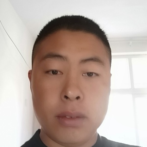 背后扯奇异果的照片