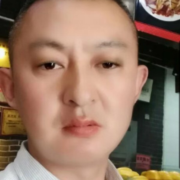 飘逸扯剪影的照片