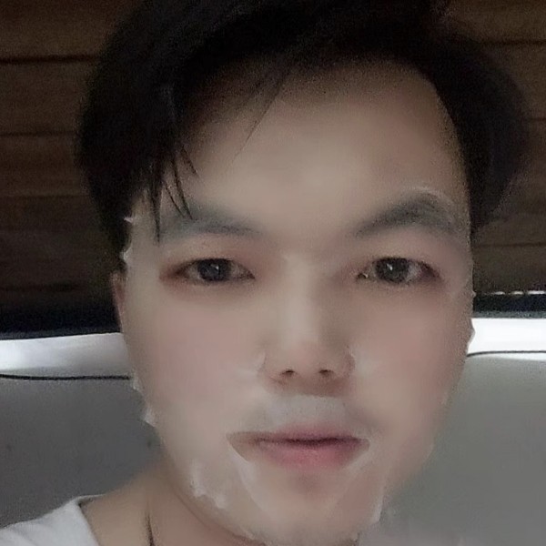 矫情的路灯的照片