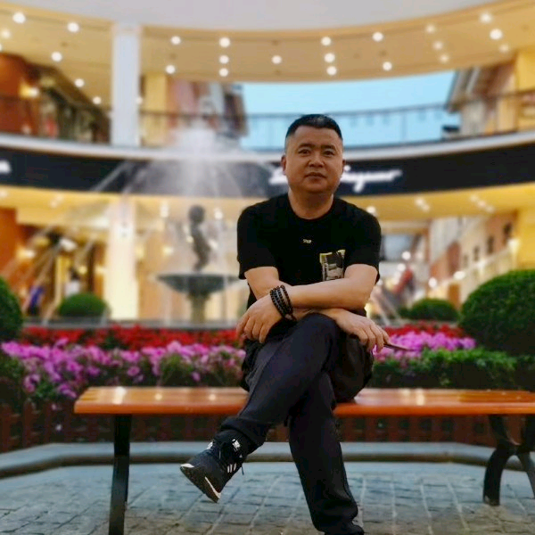 夜色阑珊处的照片