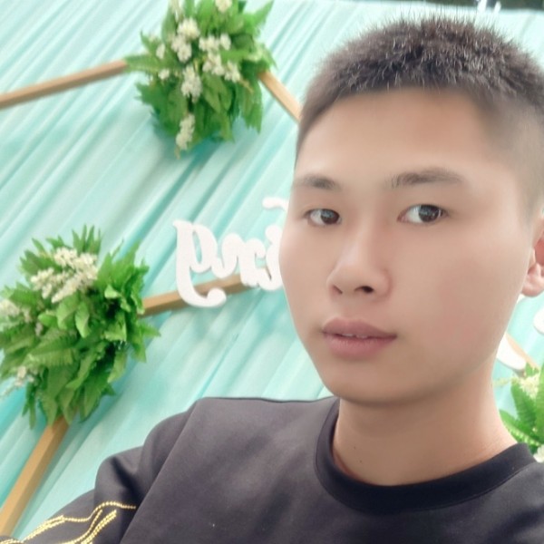 蜻蜓倾心欣慰的照片
