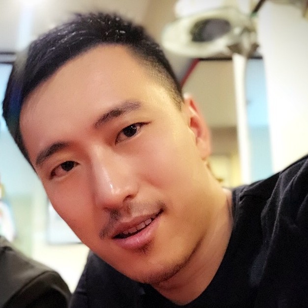 魁梧蹁跹毛巾的照片