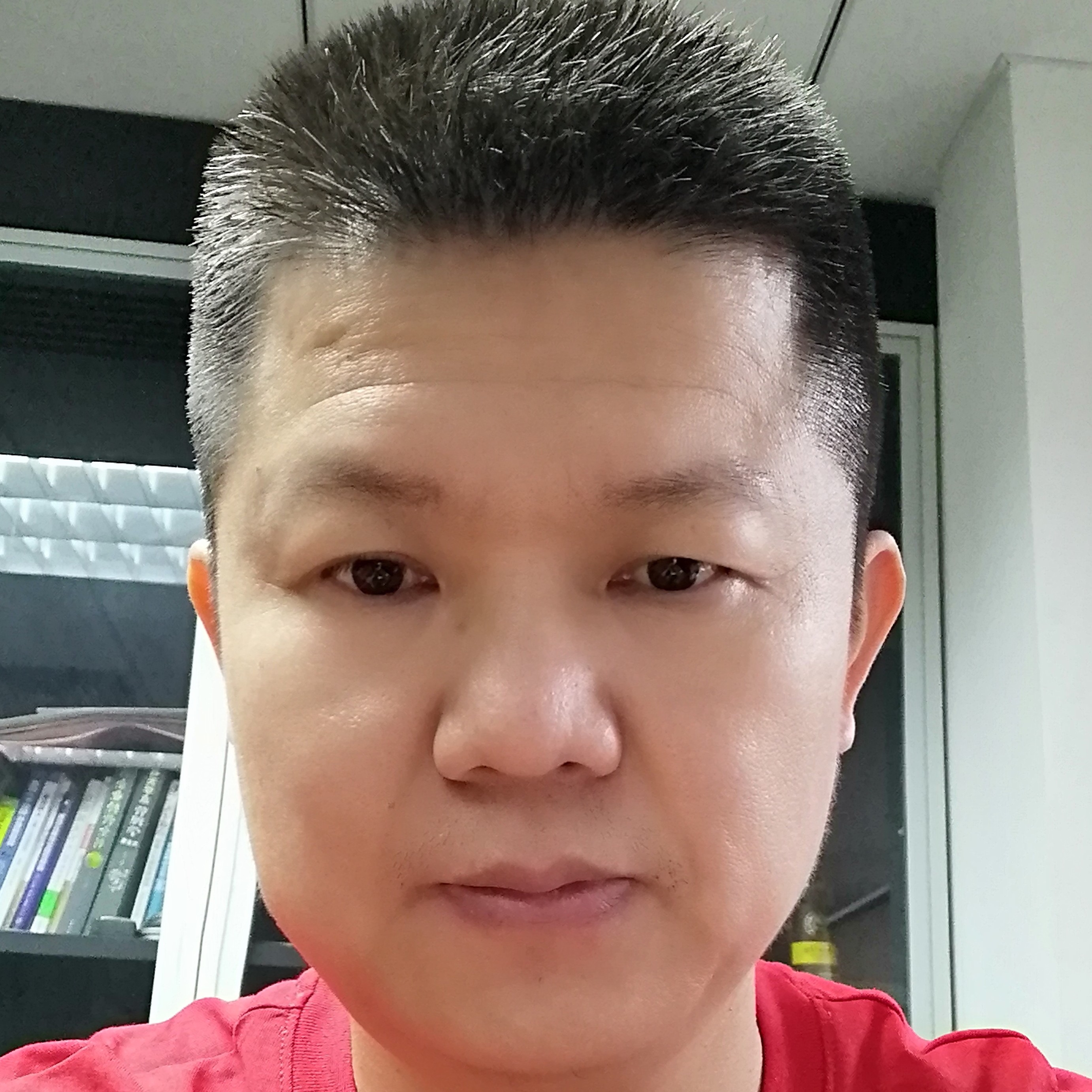 星月倾心谨慎的照片