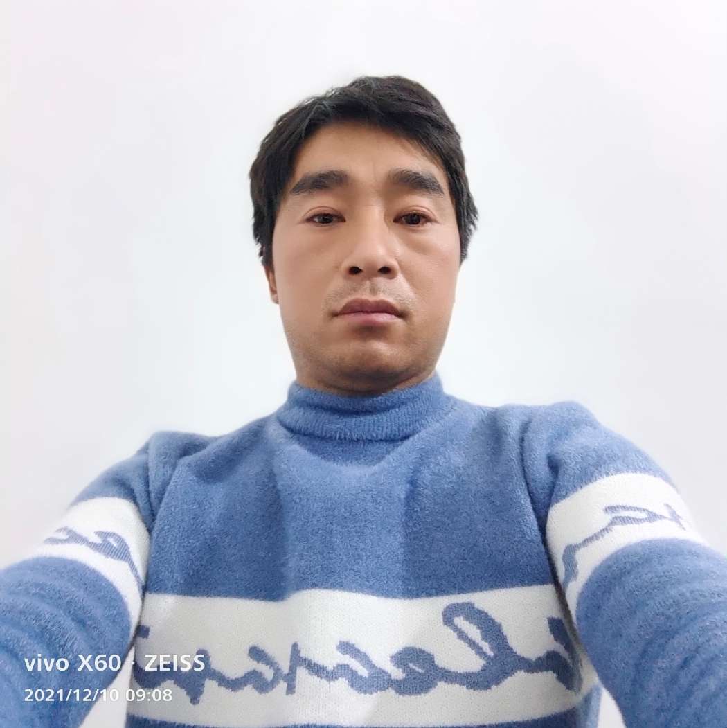 骑着红牛找老婆的照片