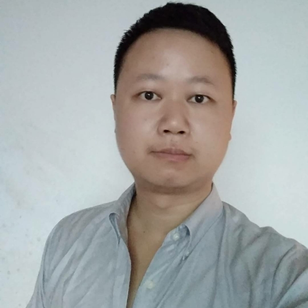 舒心巨人的照片