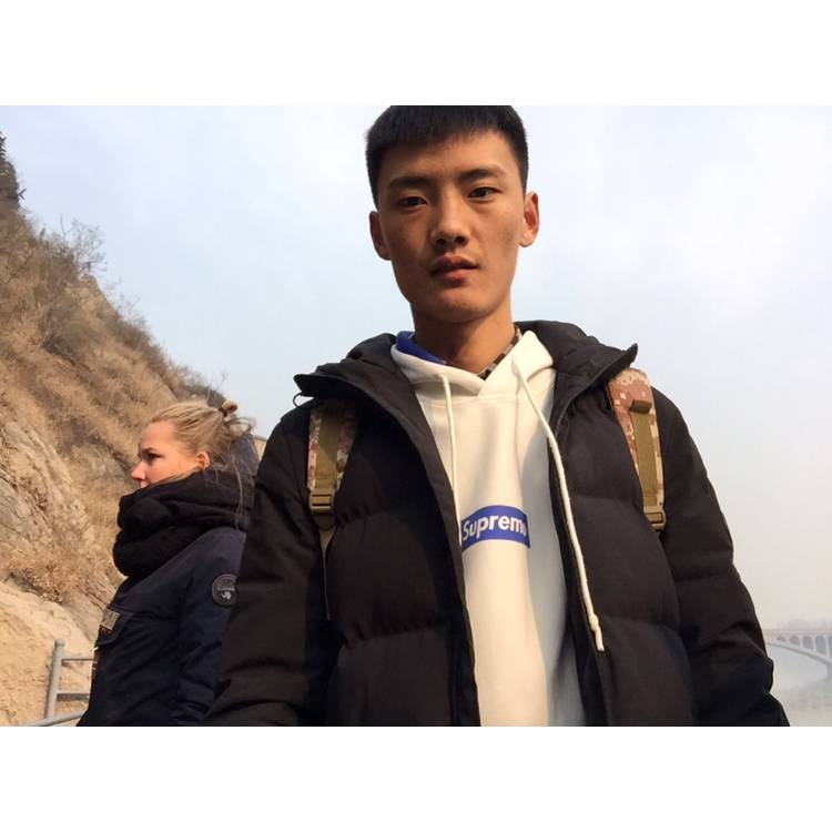 陶醉深拥便当的照片