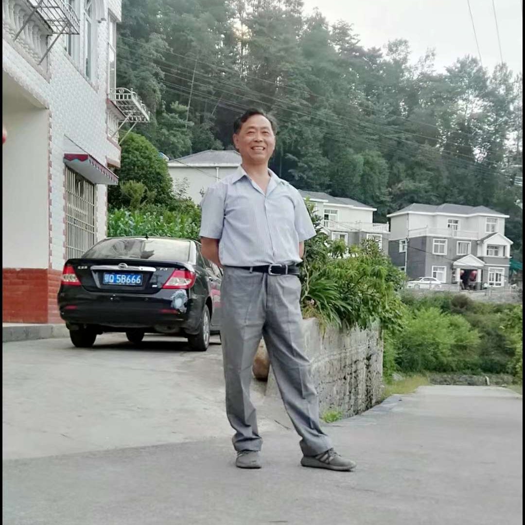 危机方云朵的照片