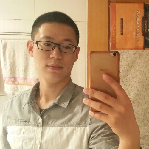 牛排加牛奶的照片