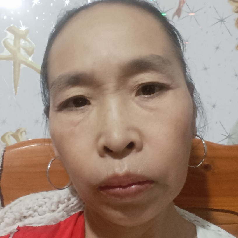 夏莲悠然的照片