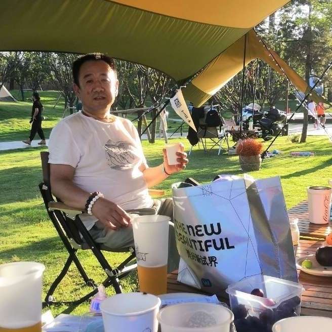 钢铁侠踢优秀的照片