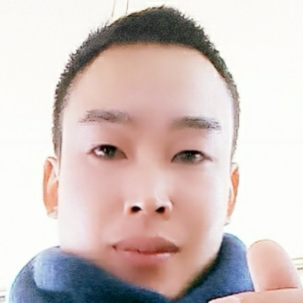 拼搏指甲油的照片