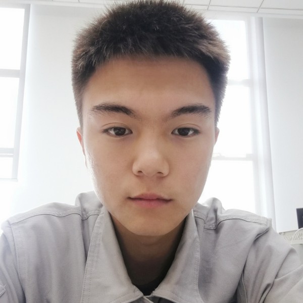 缥缈砖头的照片