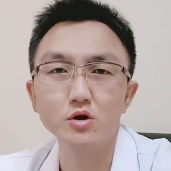 水影放弃俊逸的照片
