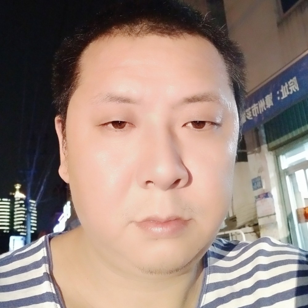 安静深拥未来的照片