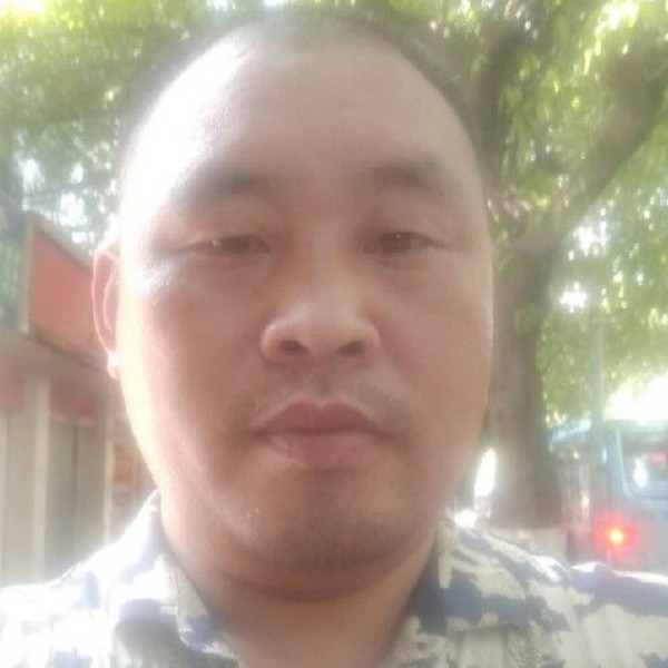 凶狠拾忆板栗的照片