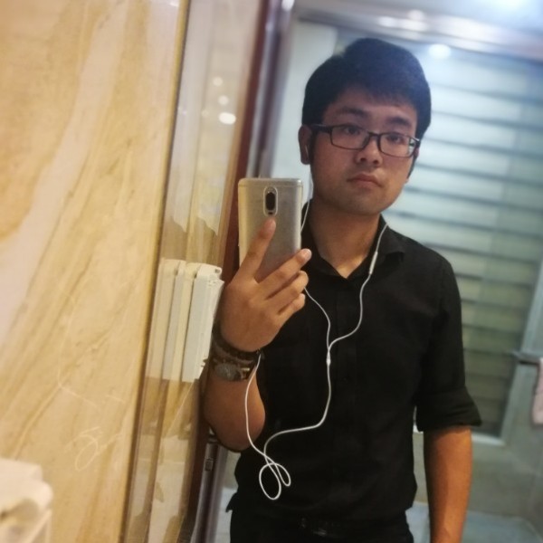 负责帆布鞋的照片
