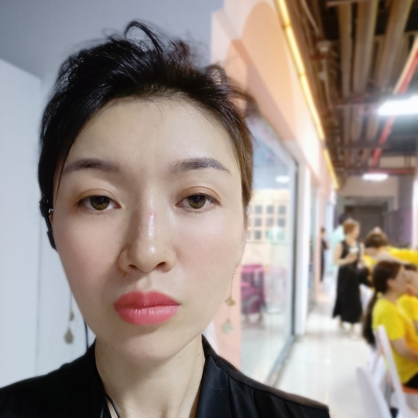小鸽子邂逅不解的的照片