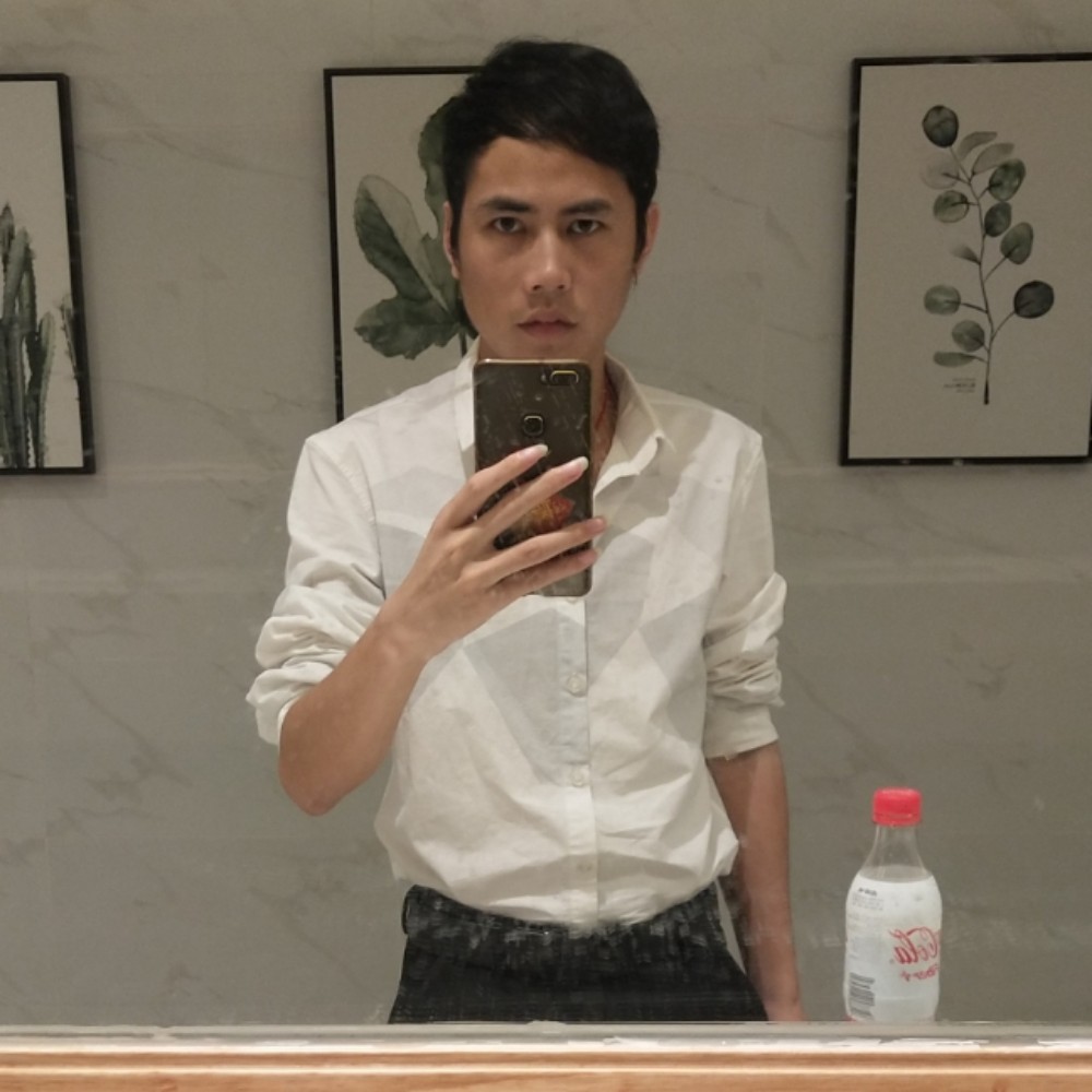 知更鸟、的照片