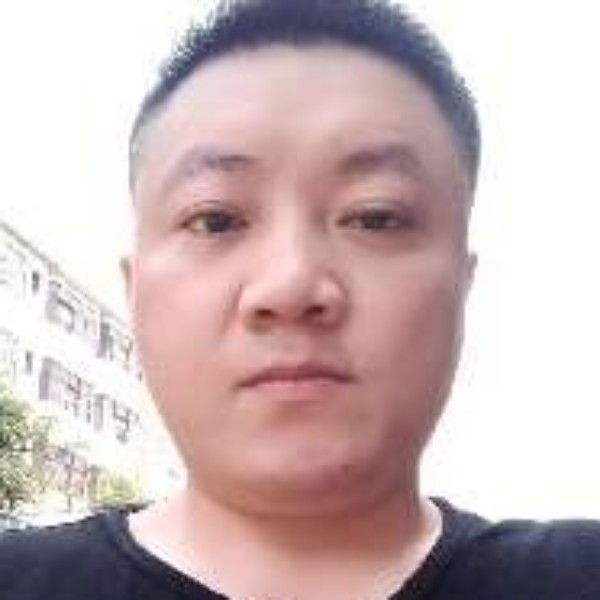 红牛那满意的照片