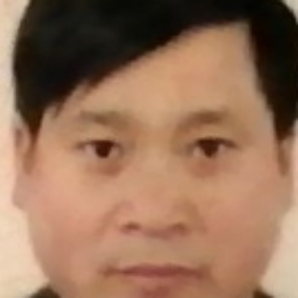 梦影那朴实的照片