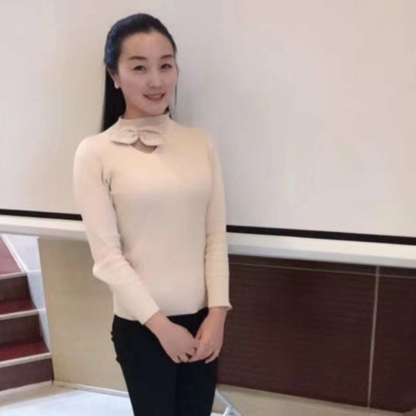 笑颜如花温润如玉的照片
