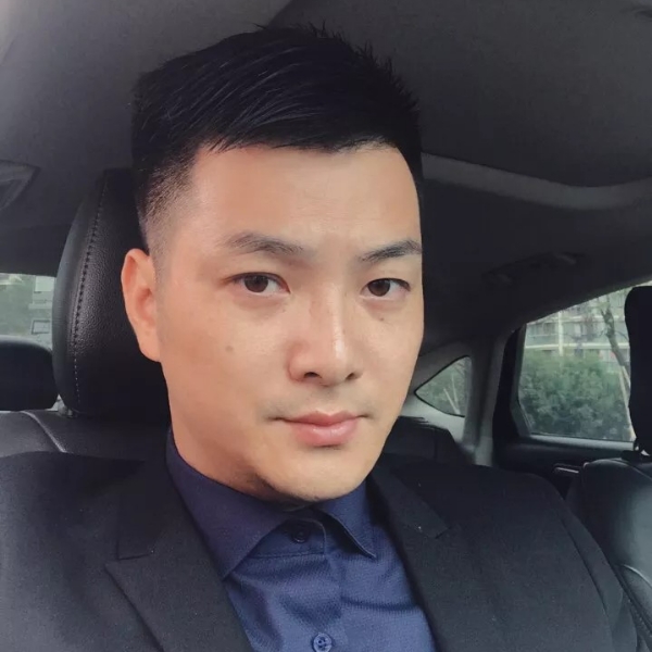 转角遇到你。。的照片