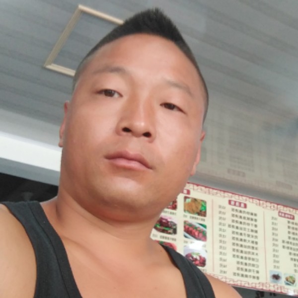 河马吃醋卡布奇诺的照片