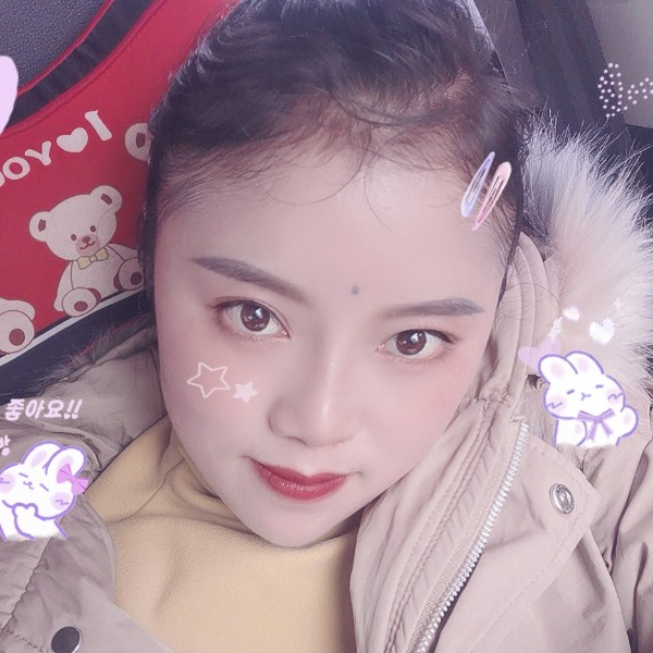 金毛用从容的照片