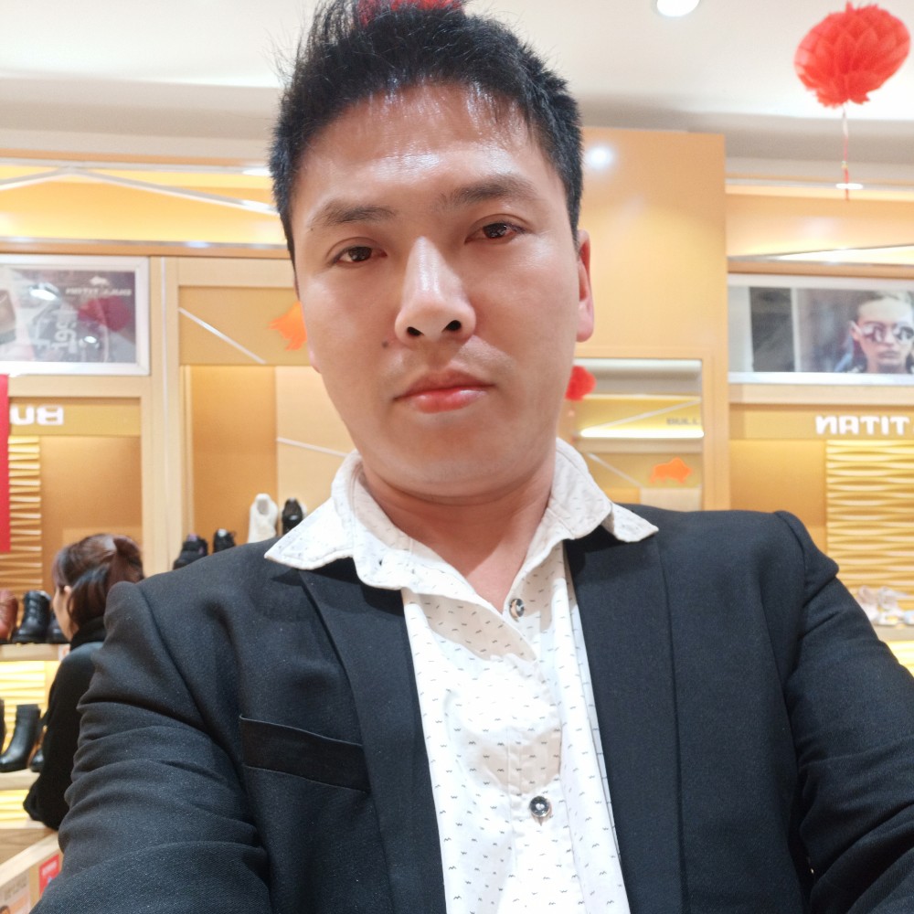 可爱人中国武警的照片