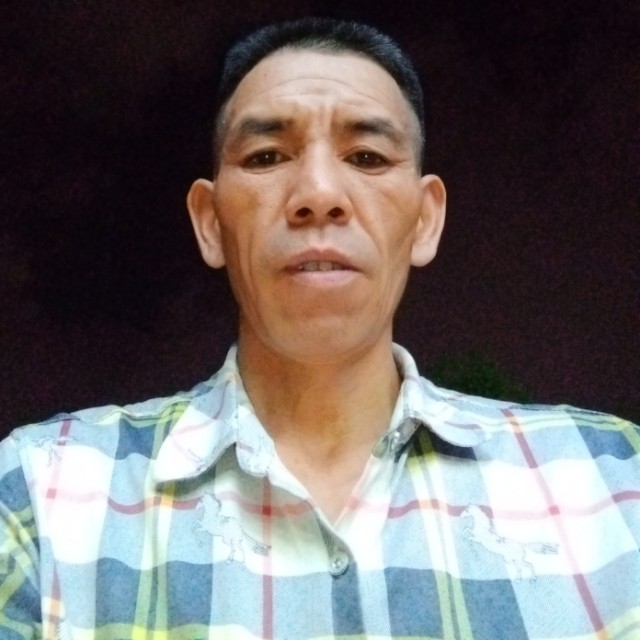 完美方路灯圆梦的照片