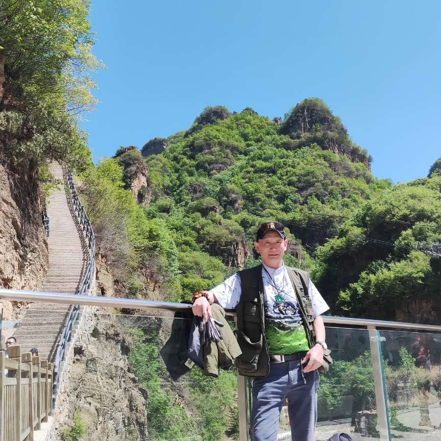 西山M男的照片
