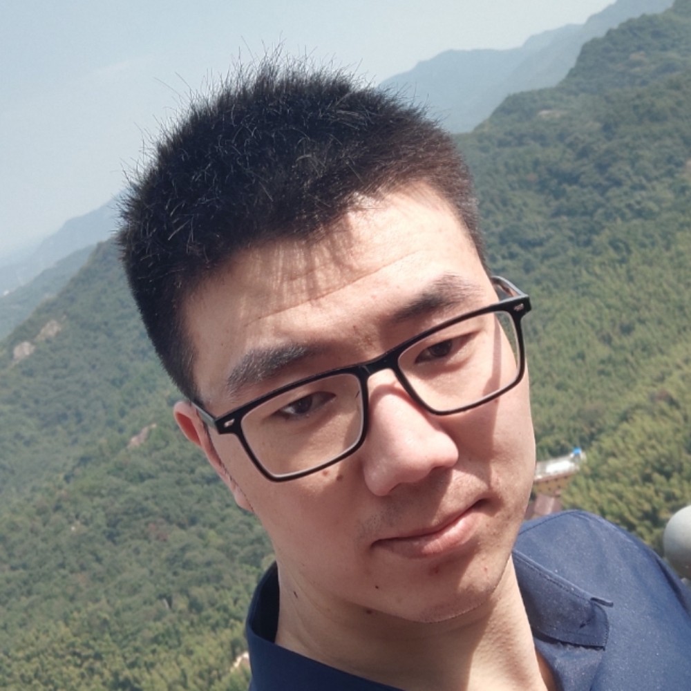 张弓的照片