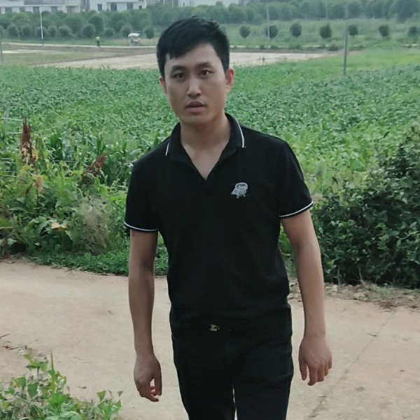 惊鸿蹙眉慈祥的照片
