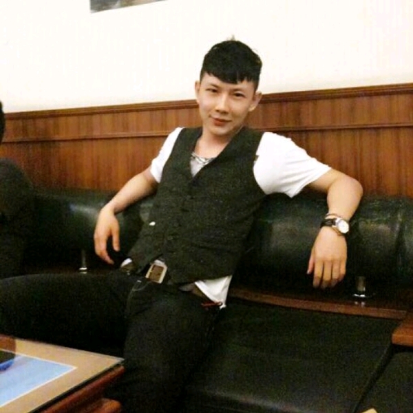 时尚还春媱的照片