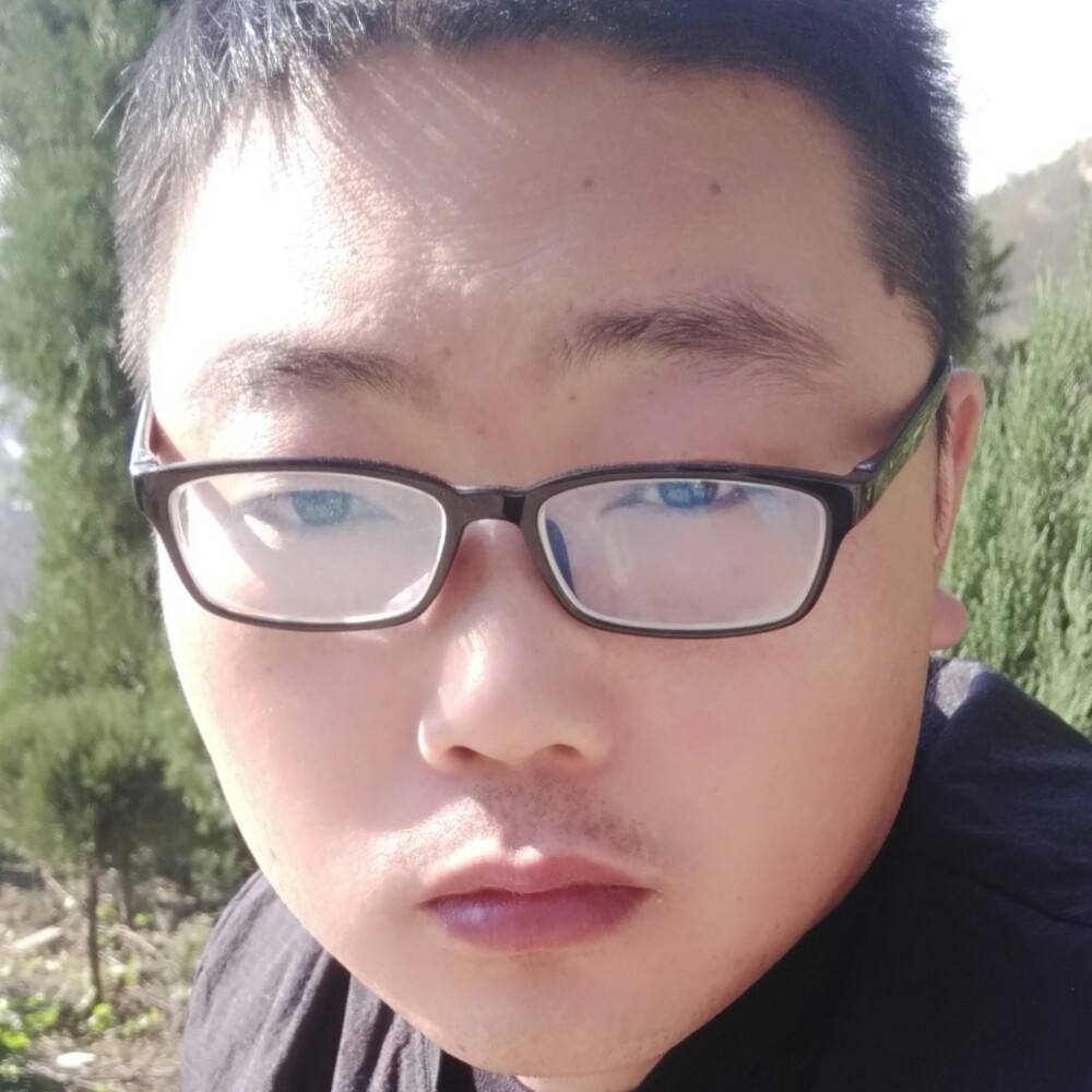 姚泽龙的照片