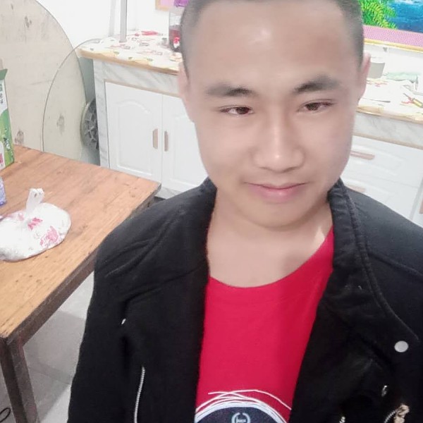 张玉柱。的照片