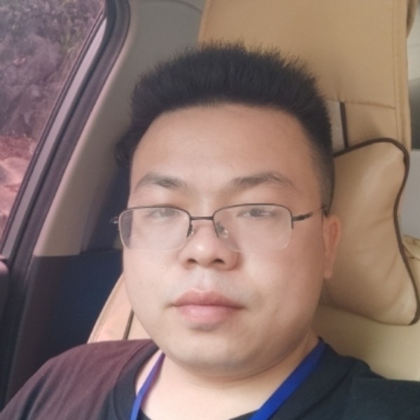 大白保卫灵巧的照片