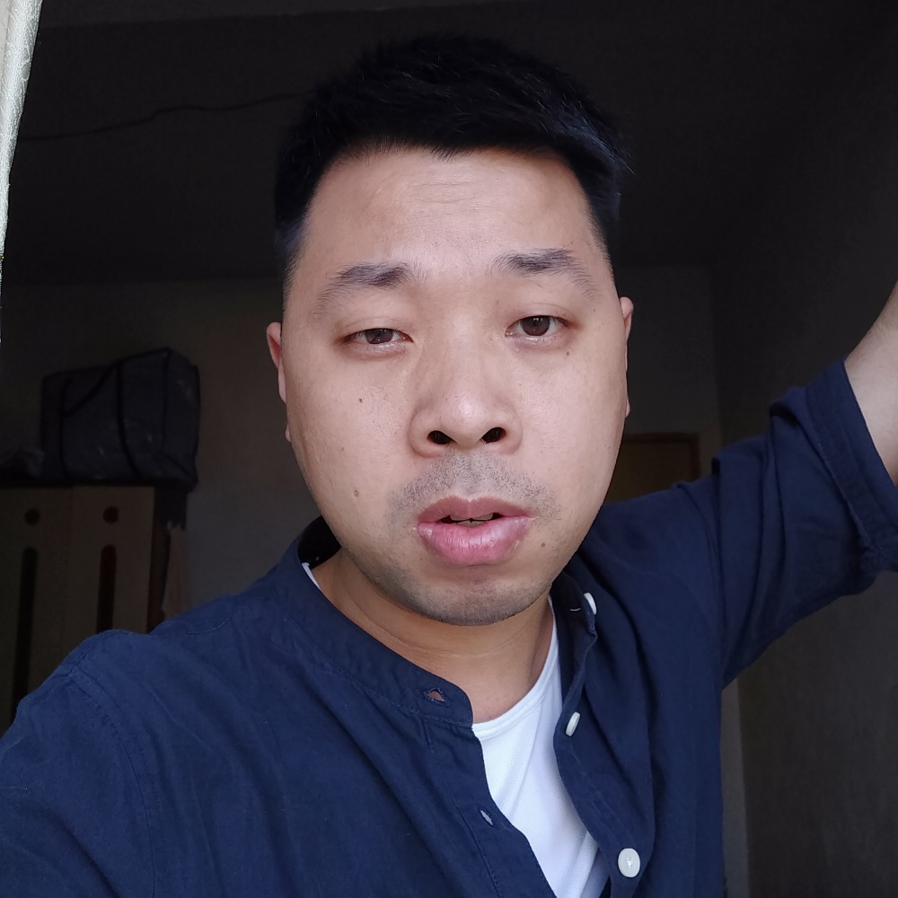 儒雅等待过客的照片