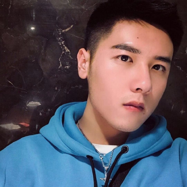 孤独张晨阳的照片
