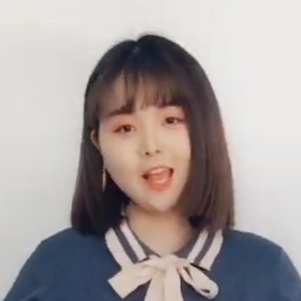 整齐月饼的照片