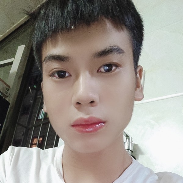 陈弟弟的照片
