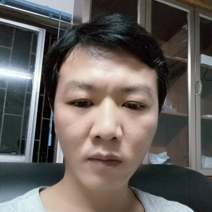 精明黑米的照片
