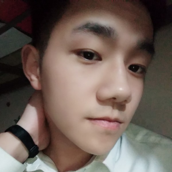 彭益龙的照片