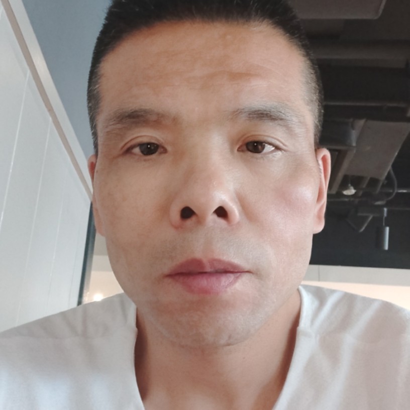 李占峰的照片