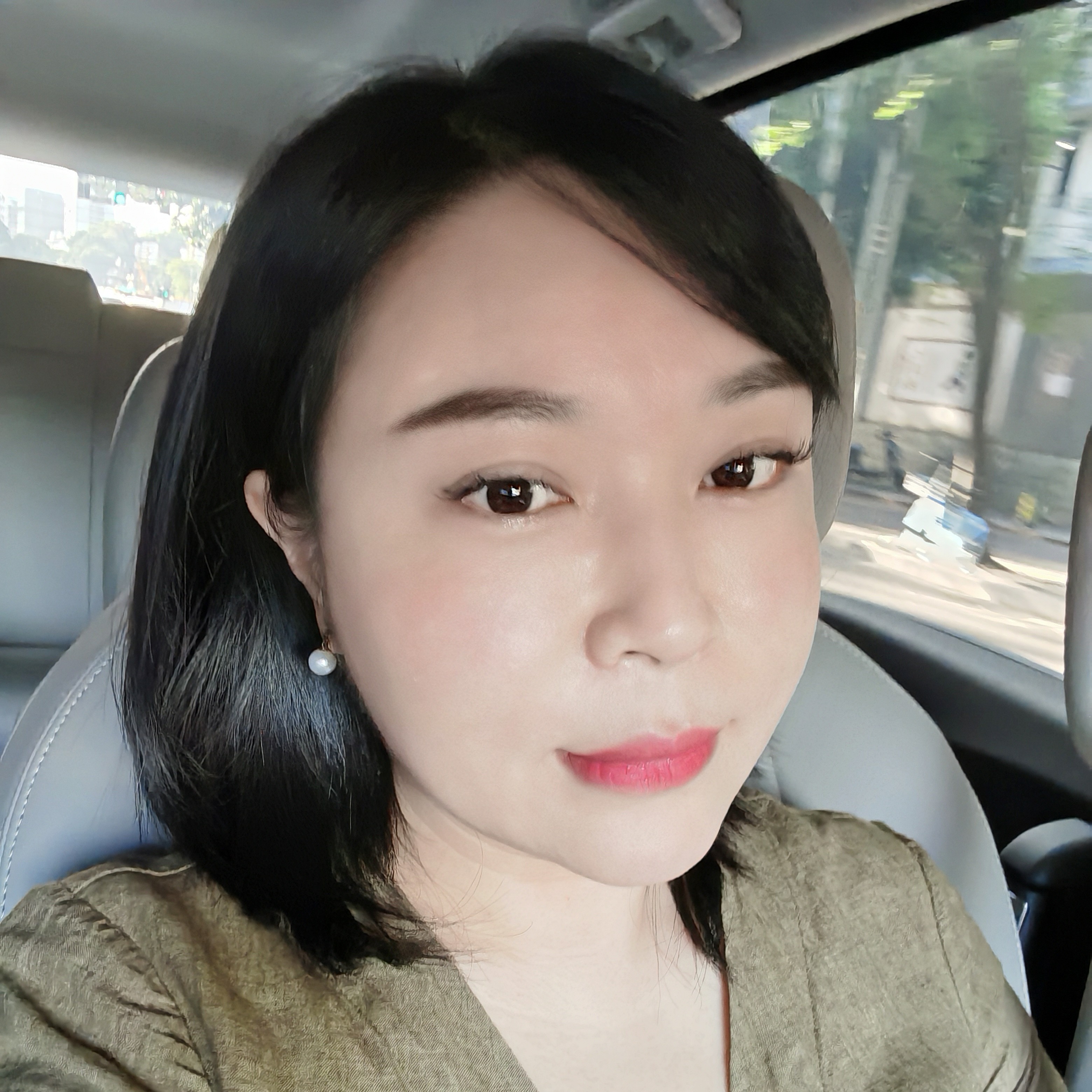 小猫咪保卫糊涂的照片
