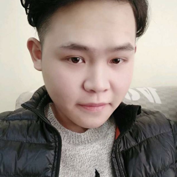 硕硕。的照片